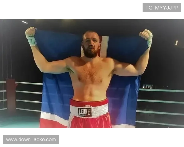 冰岛拳手克里斯坦松与委内瑞拉名将马丁内斯激烈对决 冰岛拳手克里斯坦松与委内瑞拉名将马丁内斯激烈对决