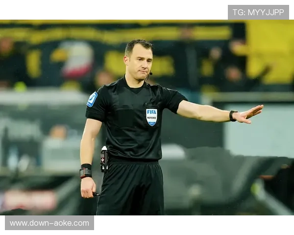 德甲考虑增设视频裁判培训中心,提升水平 德甲考虑增设视频裁判培训中心,提升水平