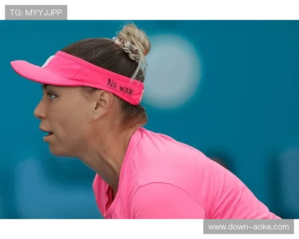 女子网坛世界第一因背伤退出中东赛季，红土赛季回归存疑